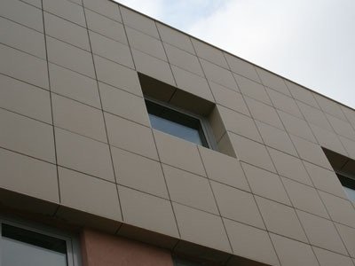 Ceramic facade cladding